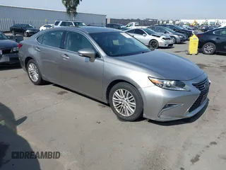 2016 Lexus ES 330 z VIN JTHBK1GG2G2237579, wystawiony jako IAAI lot #41481039 z przebiegiem 149 515 mil mil oraz . Historia ofert i sprzedaży dostępna na DreamBid. Obrazek 1.