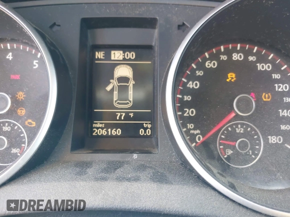 2012 Volkswagen GTI w/Conv & Sunroof z VIN WVWEV7AJ1CW261100, wystawiony jako IAAI lot #42398260 z przebiegiem 206 160 mil mil oraz . Historia ofert i sprzedaży dostępna na DreamBid. Obrazek 7.