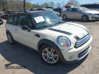 2012 MINI Clubman z VIN WMWZF3C52CT189930, wystawiony jako IAAI lot #41920687 z przebiegiem 119 194 mil mil oraz . Historia ofert i sprzedaży dostępna na DreamBid. Obrazek 1.