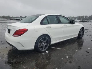 2016 Mercedes-Benz C 300 Luxury z VIN 55SWF4KB7GU142452, wystawiony jako Copart lot #58811165 z przebiegiem 86 683 mil mil oraz Szkoda całkowita • Salvage title. Historia ofert i sprzedaży dostępna na DreamBid. Obrazek 3.