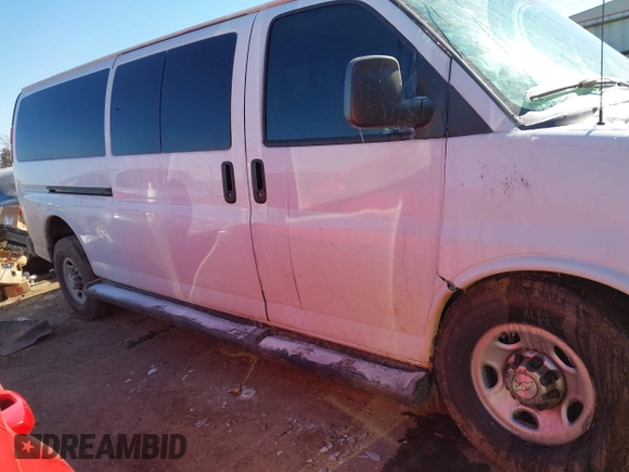 2019 Chevrolet Express Passenger LT с VIN 1GAZGPFG0K1282307, выставлен на аукционе IAAI как лот 41562519 с пробегом 175 934 миль миль и . История ставок и продаж доступна на DreamBid. Изображение 14.