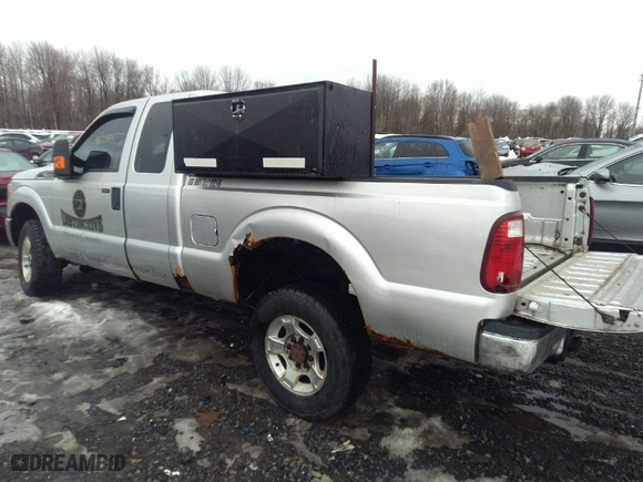 2012 Ford Super Duty F-250 SRW XL with VIN 1FT7X2B61CED13945, listed as a IAAI auction lot 41662333 with 196,509 mi miles. Bid and sale history available at carsss.com. Image 3.