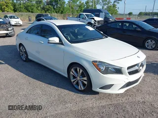 2014 Mercedes-Benz CLA 250 z VIN WDDSJ4EB3EN032531, wystawiony jako IAAI lot #42480957 z przebiegiem 96 375 mil mil oraz . Historia ofert i sprzedaży dostępna na DreamBid. Obrazek 1.