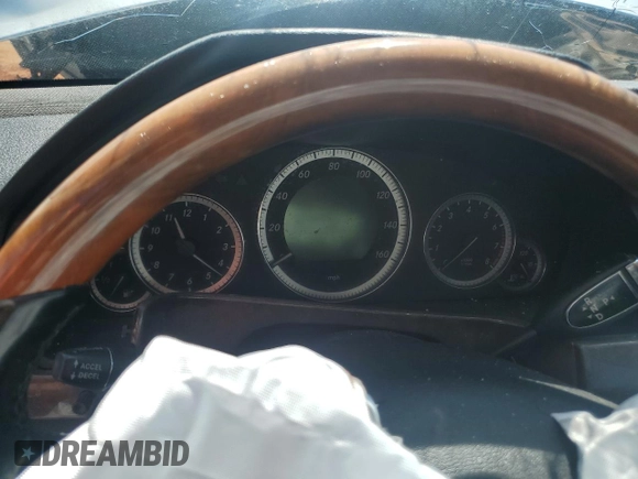 2010 Mercedes-Benz E 350 Luxury с VIN WDDHF5GB6AA205765, выставлен на аукционе Copart как лот 56572625 с пробегом Не указан миль и Списание • Salvage title. История ставок и продаж доступна на DreamBid. Изображение 9.