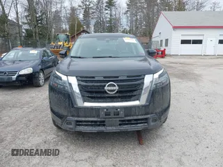 2023 Nissan Pathfinder SV z VIN 5N1DR3BC1PC245412, wystawiony jako IAAI lot #41914226 z przebiegiem 47 795 mil mil oraz . Historia ofert i sprzedaży dostępna na DreamBid. Obrazek 12.