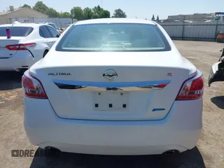 2013 Nissan Altima SV with VIN 1N4AL3APXDC102487, listed as a IAAI auction lot 42179813 with 120,218 mi miles and . Bid and sale history available at carsss.com. Image 16.