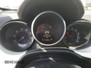 2016 FIAT 500X Pop z VIN ZFBCFXAW3GP438135, wystawiony jako Copart lot #52405845 z przebiegiem 115 612 mil mil oraz Szkoda całkowita • Salvage title. Historia ofert i sprzedaży dostępna na DreamBid. Obrazek 9.