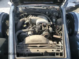 1988 Mercury Cougar z VIN 1MEBM60FXJH712022, wystawiony jako Copart lot #84501744 z przebiegiem 509 140 mil mil oraz Czysty tytuł • Clean title. Historia ofert i sprzedaży dostępna na DreamBid. Obrazek 11.