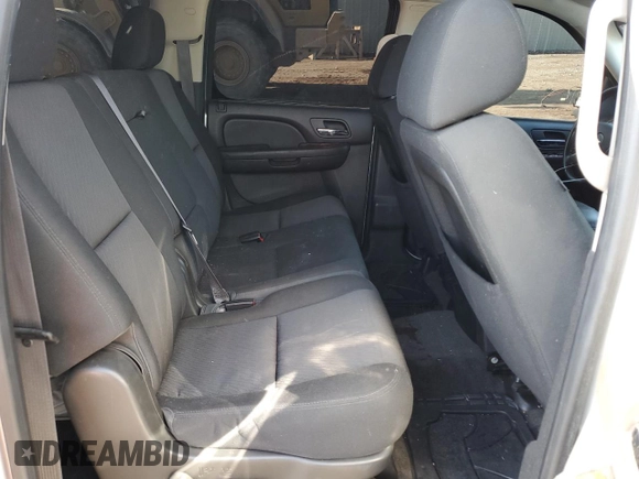 2013 Chevrolet Suburban LS with VIN 1GNSKHE7XDR139052, listed as a Copart auction lot 84878314 with 219,943 mi miles and Clean Title. Bid and sale history available at carsss.com. Image 11.