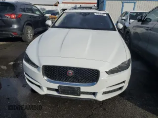 2019 Jaguar XE 25t with VIN SAJAR4FX4KCP48422, listed as a Copart auction lot 40850444 with 102,515 mi miles. Bid and sale history available at carsss.com. Image 5.