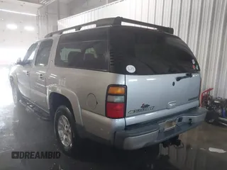 2005 Chevrolet Suburban Z71 with VIN 3GNFK16Z95G265896, listed as a IAAI auction lot 41248931 with 206,062 mi miles. Bid and sale history available at carsss.com. Image 3.