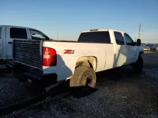 2007 Chevrolet Silverado 3500HD SRW 1LT with VIN 1GCHK33657F501553, listed as a Copart auction lot 41541685 with Not Provided miles and Clean Title. Bid and sale history available at DreamBid. Image 3.