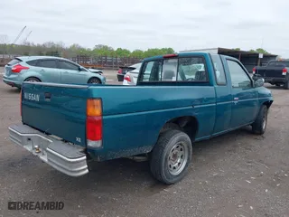 1995 Nissan Trucks 2WD XE with VIN 1N6SD16S4SC473362, listed as a IAAI auction lot 41938886 with 265,002 mi miles. Bid and sale history available at carsss.com. Image 4.