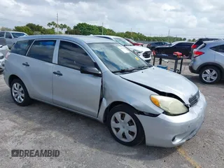 2007 Toyota Matrix STD z VIN 2T1KR32E17C637472, wystawiony jako IAAI lot #41966124 z przebiegiem 197 039 mil mil oraz . Historia ofert i sprzedaży dostępna na DreamBid. Obrazek 1.