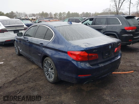 2019 BMW 5 Series 540i xDrive with VIN WBAJE7C51KWW10587, listed as a IAAI auction lot 41838935 with 85,655 mi miles and . Bid and sale history available at carsss.com. Image 3.