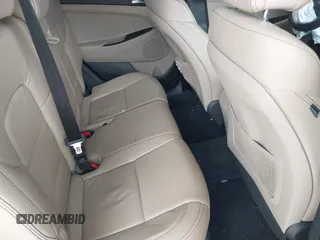 2016 Hyundai Tucson SE z VIN KM8J33A48GU192135, wystawiony jako IAAI lot #42216339 z przebiegiem 79 283 mil mil oraz . Historia ofert i sprzedaży dostępna na DreamBid. Obrazek 8.