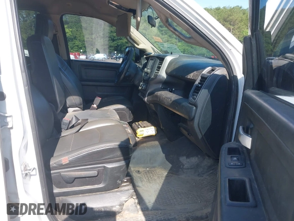 2019 Ram 2500 Tradesman with VIN 3C6UR4HJ5KG548111, listed as a IAAI auction lot 42338708 with 156,231 mi miles and . Bid and sale history available at DreamBid. Image 5.