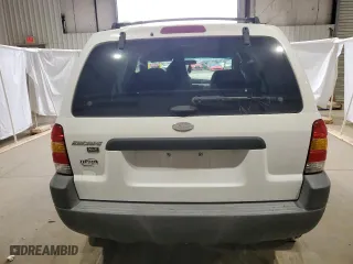 2003 Ford Escape XLT Popular with VIN 1FMYU031X3KA78057, listed as a Copart auction lot 45421625 with 146,273 mi miles and Salvage Title. Bid and sale history available at carsss.com. Image 6.