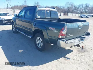 2009 Toyota Tacoma z VIN 3TMLU42N79M027935, wystawiony jako IAAI lot #41645051 z przebiegiem 341 601 mil mil oraz . Historia ofert i sprzedaży dostępna na DreamBid. Obrazek 3.