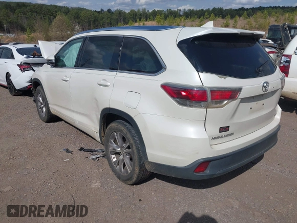 2014 Toyota Highlander XLE z VIN 5TDKKRFH7ES028046, wystawiony jako IAAI lot #41792653 z przebiegiem Nie podano mil oraz . Historia ofert i sprzedaży dostępna na DreamBid. Obrazek 3.