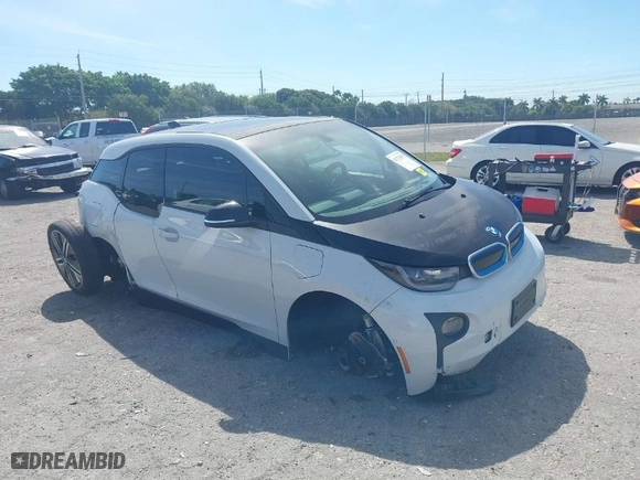 2017 BMW i3 with VIN WBY1Z8C32HV891355, listed as a IAAI auction lot 41723555 with 77,773 mi miles. Bid and sale history available at carsss.com. Image 1.