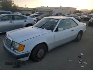 1990 Mercedes-Benz 300 CE with VIN WDBEA51D3LB226154, listed as a Copart auction lot 88838675 with 118,864 mi miles and Clean Title. Bid and sale history available at DreamBid. Image 1.