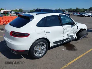 2017 Porsche Macan with VIN WP1AA2A57HLB04985, listed as a IAAI auction lot 42437943 with 102,312 mi miles and . Bid and sale history available at DreamBid. Image 4.