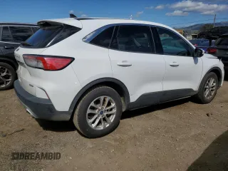 2020 Ford Escape SE with VIN 1FMCU0G60LUB44118, listed as a Copart auction lot 47217835 with 89,621 mi miles and Salvage Title. Bid and sale history available at carsss.com. Image 3.