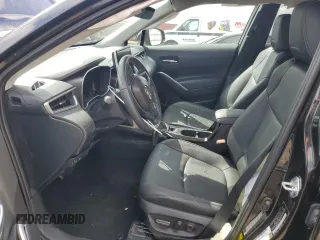 2024 Toyota Corolla Cross XLE z VIN 7MUDAABG9RV102170, wystawiony jako Copart lot #53101075 z przebiegiem 1 709 mil mil oraz Szkoda całkowita • Salvage title. Historia ofert i sprzedaży dostępna na DreamBid. Obrazek 7.