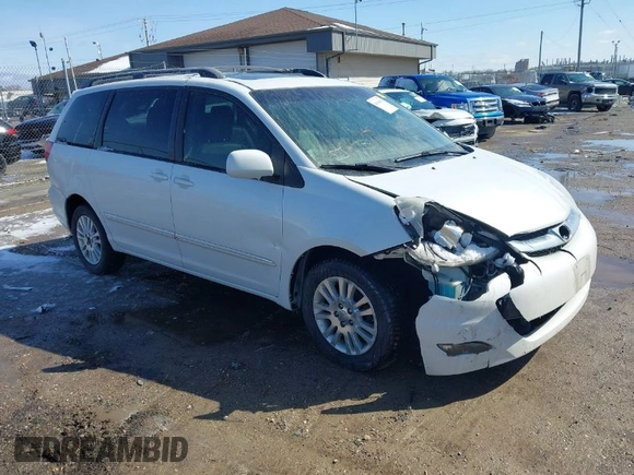 2008 Toyota Sienna XLE with VIN 5TDZK22C18S174818, listed as a IAAI auction lot 41906039 with 249,182 mi miles. Bid and sale history available at carsss.com. Image 1.