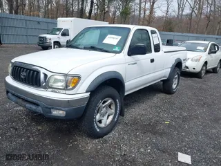 2004 Toyota Tacoma with VIN 5TEWN72N24Z327325, listed as a IAAI auction lot 41898545 with 152,519 mi miles. Bid and sale history available at carsss.com. Image 17.