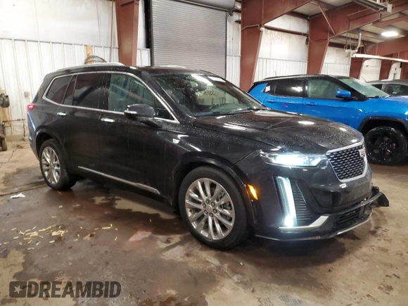 2022 Cadillac XT6 Premium Luxury z VIN 1GYKPDRS3NZ125572, wystawiony jako Copart lot #43626965 z przebiegiem 63 923 mil mil oraz Nie do naprawy • Non repairable. Historia ofert i sprzedaży dostępna na DreamBid. Obrazek 4.