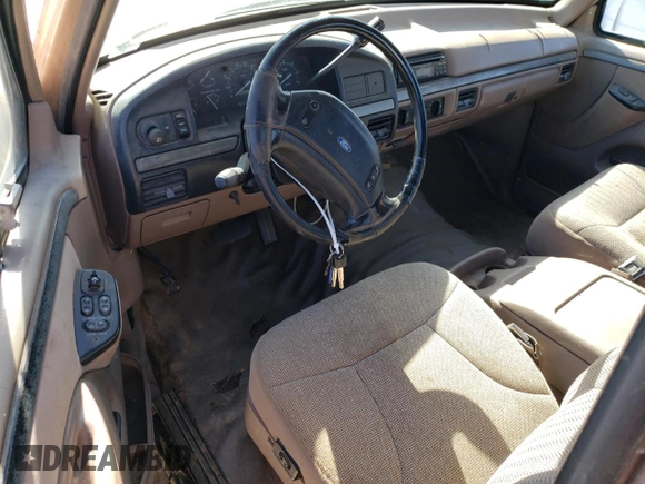 1993 Ford F-250 with VIN 1FTHX25H4PKA63657, listed as a Copart auction lot 49556385 with Not provided miles and Clean title. Bid and sale history available at DreamBid. Image 8.