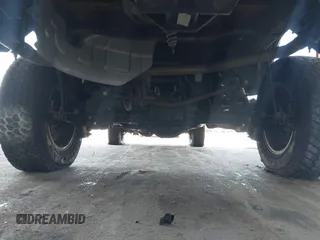 2020 Jeep Gladiator Overland z VIN 1C6HJTFG4LL154369, wystawiony jako IAAI lot #42681844 z przebiegiem 76 374 mil mil oraz . Historia ofert i sprzedaży dostępna na DreamBid. Obrazek 6.