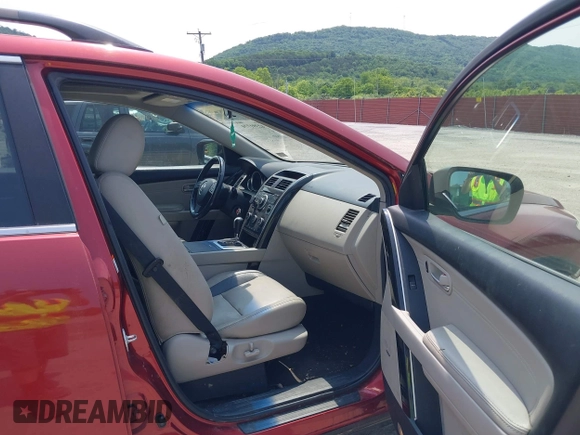 2008 Mazda CX-9 Touring with VIN JM3TB38V280133581, listed as a IAAI auction lot 42391774 with 176,871 mi miles and . Bid and sale history available at DreamBid. Image 5.