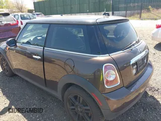 2012 MINI Hardtop with VIN WMWSU3C56CT257654, listed as a IAAI auction lot 42099156 with 84,384 mi miles and . Bid and sale history available at DreamBid. Image 3.