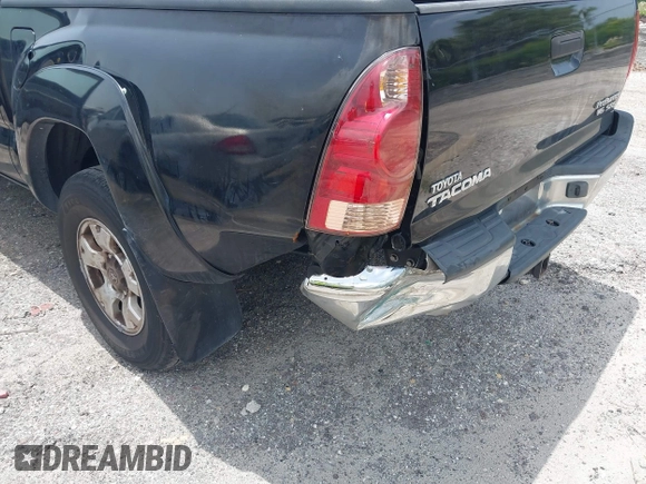 2006 Toyota Tacoma PreRunner with VIN 3TMJU62NX6M026499, listed as a IAAI auction lot 42437645 with 452,309 mi miles and . Bid and sale history available at DreamBid. Image 6.