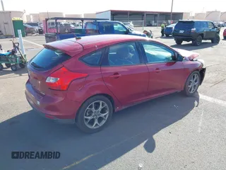 2013 Ford Focus SE with VIN 1FADP3K2XDL138779, listed as a IAAI auction lot 41644711 with 87,298 mi miles. Bid and sale history available at carsss.com. Image 4.