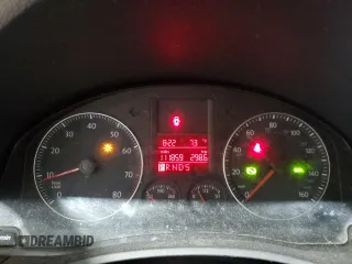 2008 Volkswagen Jetta SE z VIN 3VWRZ71K48M130858, wystawiony jako Copart lot #63095595 z przebiegiem 111 859 mil mil oraz Szkoda całkowita • Salvage title. Historia ofert i sprzedaży dostępna na DreamBid. Obrazek 9.