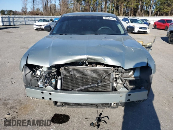 2005 Chrysler 300 with VIN 2C3JA43R95H168570, listed as a Copart auction lot 87672695 with 82,171 mi miles and Salvage Title. Bid and sale history available at carsss.com. Image 5.