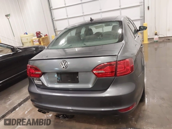 2013 Volkswagen Jetta GLI Autobahn with VIN 3VW467AJ4DM234268, listed as a IAAI auction lot 42006264 with 144,610 mi miles and . Bid and sale history available at DreamBid. Image 17.
