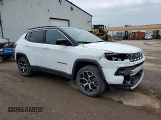 2025 Jeep Compass Limited с VIN 3C4NJDCN7ST511874, выставлен на аукционе Copart как лот 45583635 с пробегом 4 929 миль миль и Списание • Salvage title. История ставок и продаж доступна на DreamBid. Изображение 4.