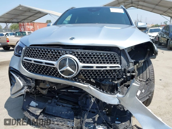 2024 Mercedes-Benz GLE 450 with VIN 4JGFB5KB2RB020084, listed as a IAAI auction lot 42597712 with 24,222 mi miles and . Bid and sale history available at DreamBid. Image 6.