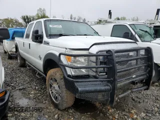 2015 Ford F-350 Platinum z VIN 1FT8W3BT6FEB33299, wystawiony jako Copart lot #50823435 z przebiegiem 147 533 mil mil oraz Szkoda całkowita • Salvage title. Historia ofert i sprzedaży dostępna na DreamBid. Obrazek 4.