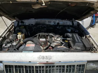 1996 Jeep Cherokee Sport with VIN 1J4FT68S4TL131956, listed as a Copart auction lot 74568064 with 174,014 mi miles and Non Repairable. Bid and sale history available at carsss.com. Image 12.