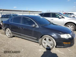 2008 Volkswagen Passat Komfort z VIN WVWAK73C48E124087, wystawiony jako Copart lot #46674665 z przebiegiem 128 004 mil mil oraz Szkoda całkowita • Salvage title. Historia ofert i sprzedaży dostępna na DreamBid. Obrazek 4.