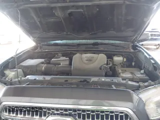 2017 Toyota Tacoma SR5 with VIN 3TMCZ5AN6HM045057, listed as a IAAI auction lot 41883533 with 213,760 mi miles and . Bid and sale history available at carsss.com. Image 10.