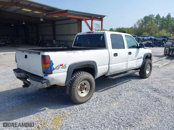 2007 GMC Sierra 2500HD Classic SLT with VIN 1GTHK23D97F152938, listed as a IAAI auction lot 41933419 with NaN miles. Bid and sale history available at carsss.com. Image 4.