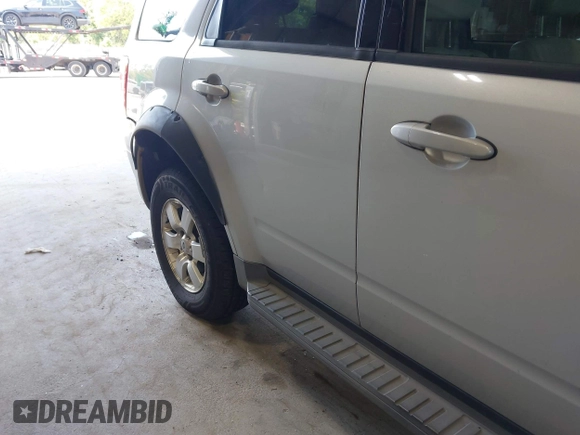 2009 Ford Escape Hybrid with VIN 1FMCU59339KC01917, listed as a IAAI auction lot 42880678 with 173,449 mi miles and . Bid and sale history available at DreamBid. Image 16.