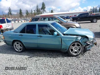 1991 Mercedes-Benz 190 z VIN WDBDA29D0MF832696, wystawiony jako IAAI lot #41796176 z przebiegiem 197 693 mil mil oraz . Historia ofert i sprzedaży dostępna na DreamBid. Obrazek 13.